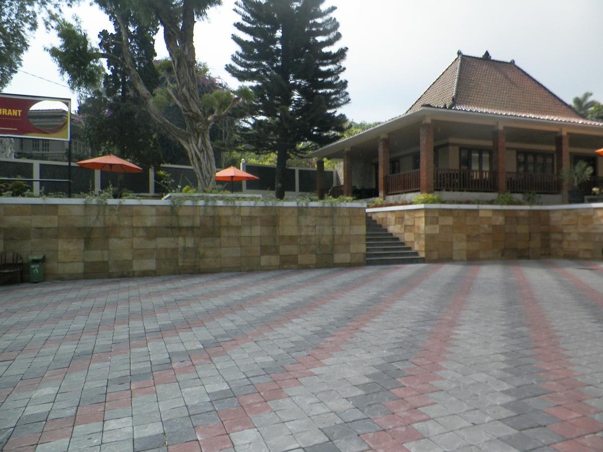 Akasa Hotel Kaliurang Zewnętrze zdjęcie